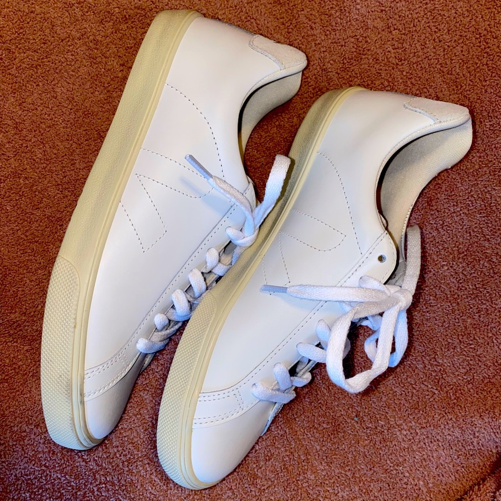 Women’s Vera Sneakers- Vera Esplar Leather Women’s Extra White Trainers NWB
